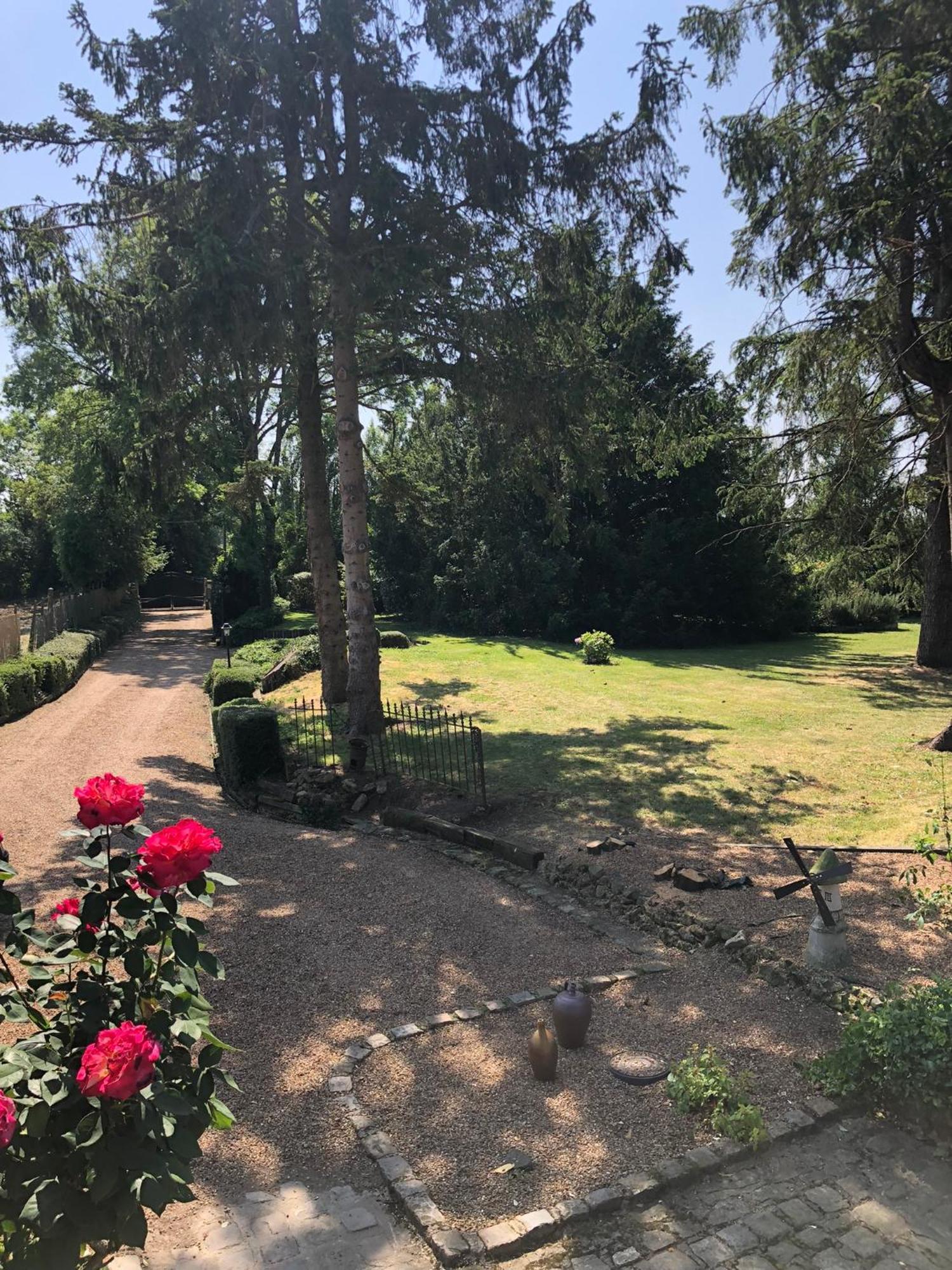 Le Domaine Du Moulin Foulon Hotel Essay Екстериор снимка